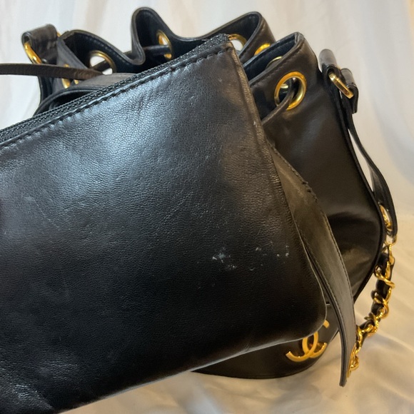 Vintage CHANEL Lambskin Bucket Bag W/Coin Purse - Picture 8 of 16